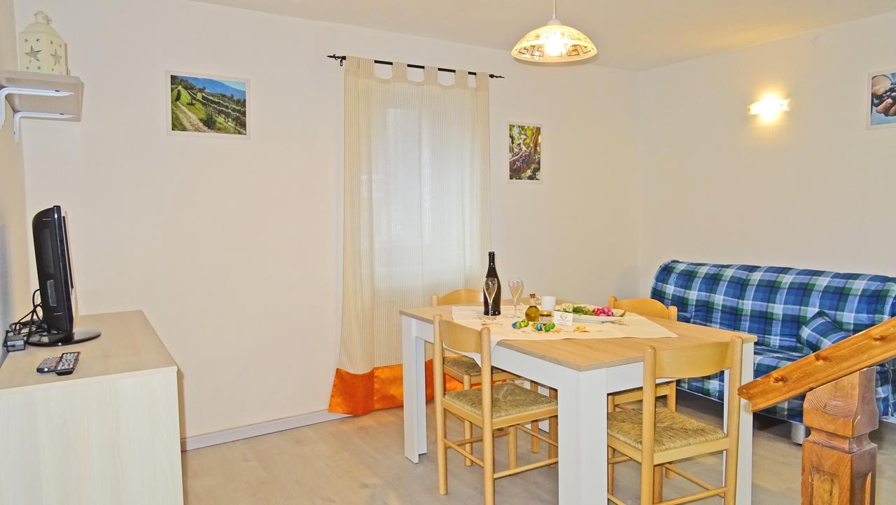 La Rotonda Apartments By Gardadomusmea Tremosine Bagian luar foto